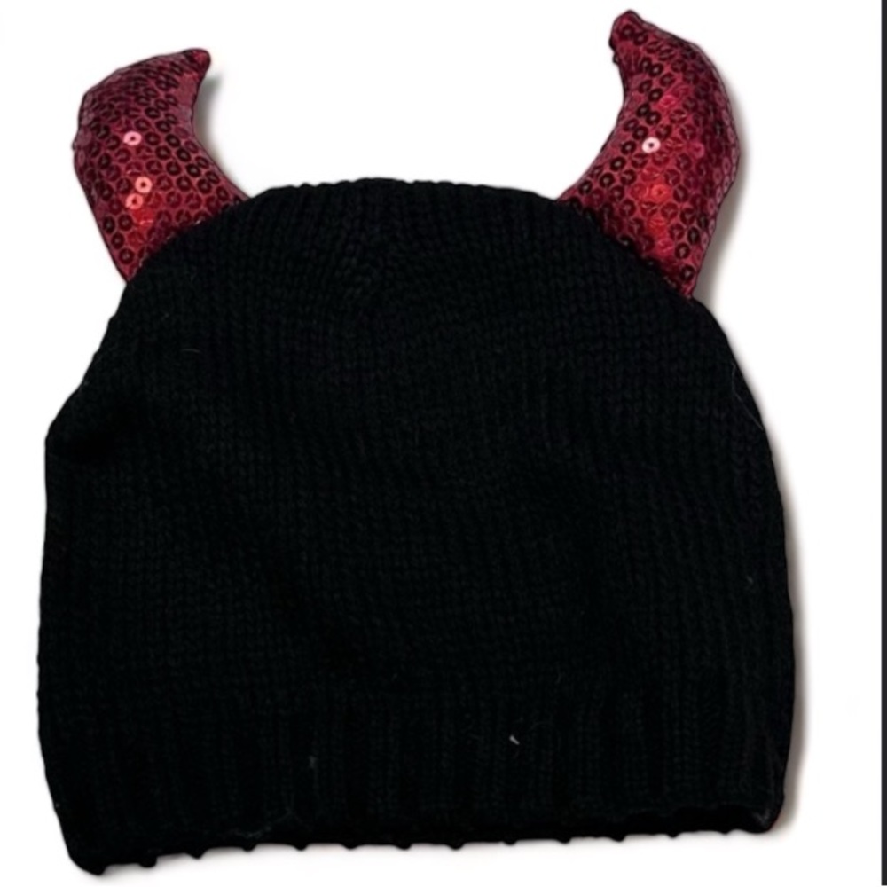 Black Beanie Hat With Red Devil Embellished Sequin Horns Size O/S NWOT NEW